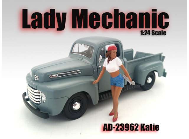 Lady Mechanic *Katie* 1:24 American Diorama Model