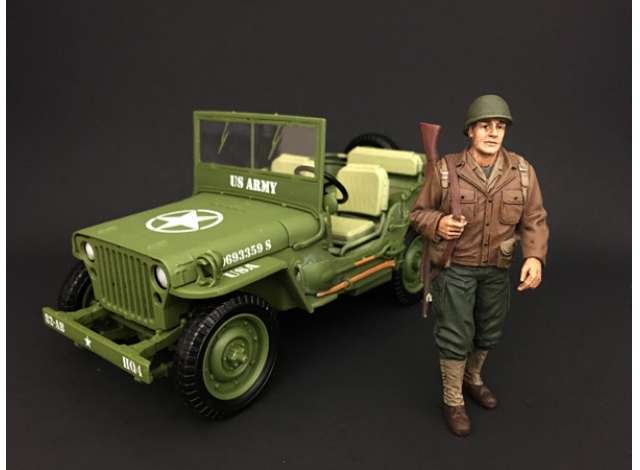 WWII USA Soldier #1 with rifle 1:18 American Diorama Model