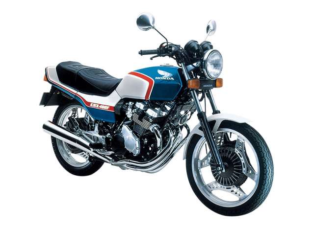 1981 Honda NC07 CBX400F tricolor, plastic modelkit 1:12 Aoshima Model