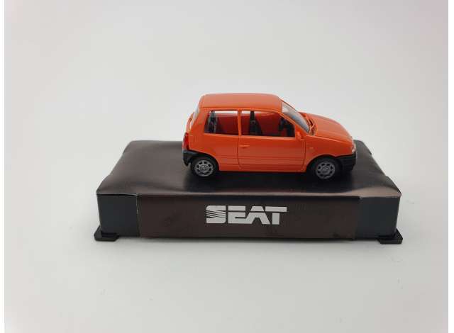 Available To Order – Seat Arosa, orange 1:87 Seat Auto Emocion Model (SEATH05)