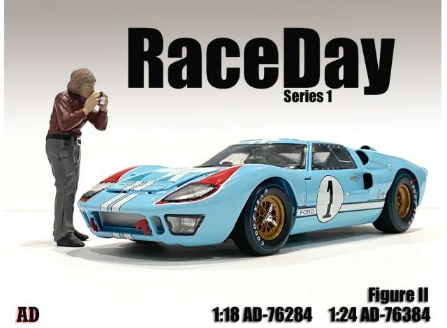 Race Day I Figure II 1:18 American Diorama Model