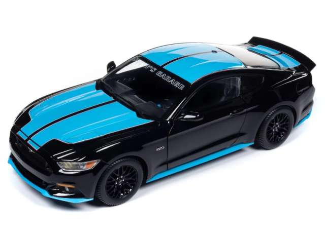 2016 Ford Mustang Petty's Garage, black/blue 1:18 Auto World Model