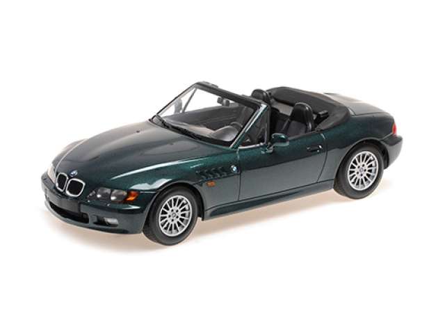 Pre-Order – 2000 BMW Z8 Roadster, silver 1:18 Minichamps Model (mc155024232) – ETA. July/August 2026