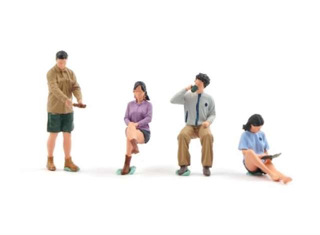 Pre-Order – XCARTOYS Civilians Set (4 figures), various 1:64 XCartoys Model (XcarX28Civilians) – ETA. July/August 2026