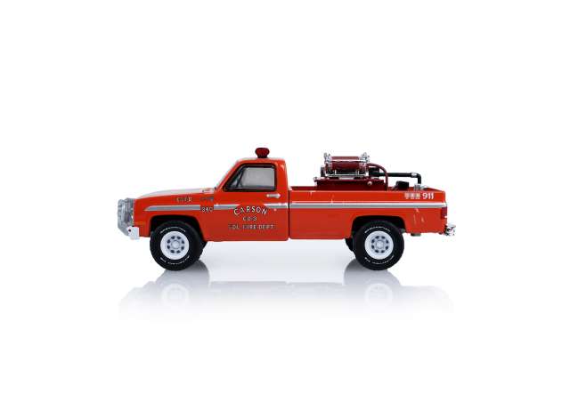 Pre-Order – 1982 Chevrolet C20 Custom Deluxe Brush Truck, Carson Volunteer Fire Department, Carson, Virginia, redr 1:64 GreenLight Model (gl30578) – ETA. September 2026