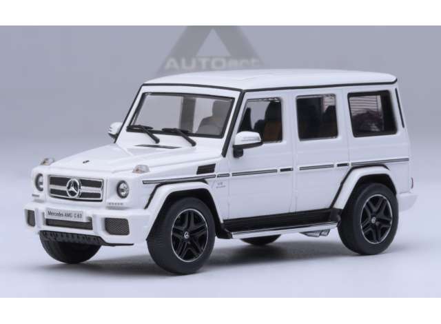 2017 Mercedes Benz G63 AMG, gloss white 1:64 AutoArt Model