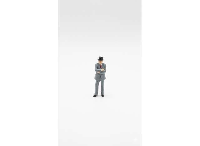 Available To Order – Kojak Figure 1:24 Cartrix Model (CTPL24030)