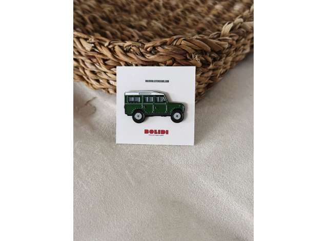 Pre-Order – Land Rover Series 3 Green Bolidi Enamel Pin Badge (BOLIDIENPN006) – ETA. September 2026