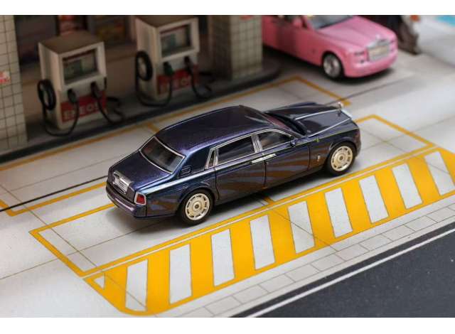 Pre-Order – Rolls Royce Phantom VII, chameleon 1:64 Street Weapon Model (STW267) – ETA. M 2026