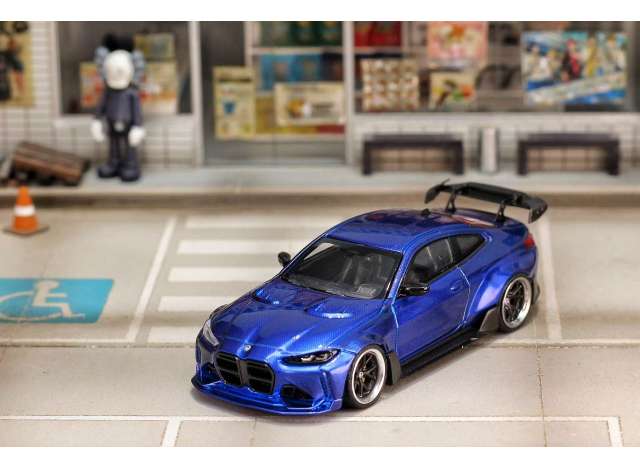 Pre-Order – Custom G82 M4 with perforated hood, full carbon blue 1:64 Street Weapon Model (STW296) – ETA. January/February 2027