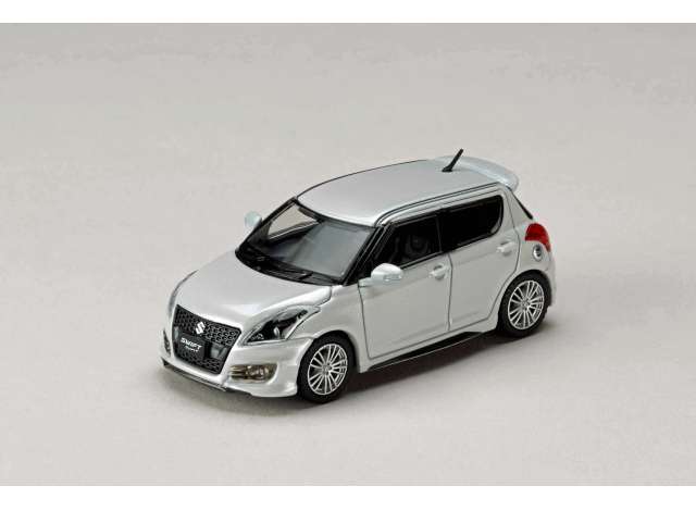 Pre-Order – Suzuki Swift Sport ZC32S Genuine Aero Parts, snow white pearl 1:64 Hobby Japan Model (HJ642082W) – ETA. December 2026