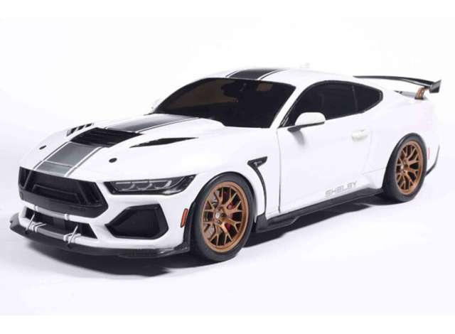 Pre-Order – 2025 Shelby Mustang Super Snake, white/silver 1:18 Solido Model (SOLI1813806) – ETA. January 2027