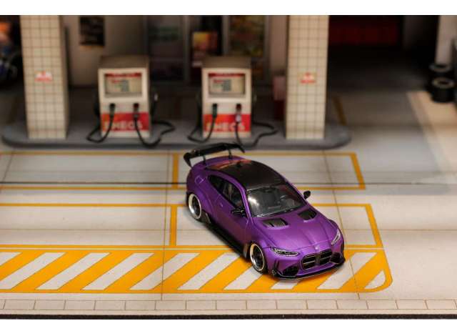Pre-Order – BMW G82 M4, matte purple 1:64 Street Weapon Model (STW303) – ETA. January 2027