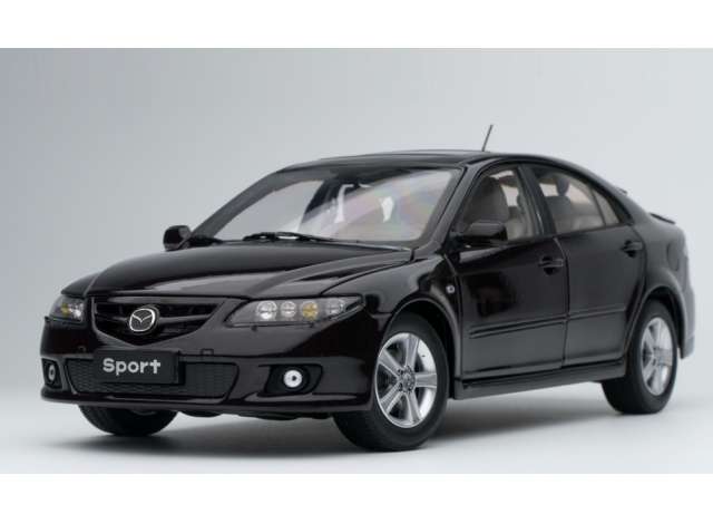 Pre-Order – Mazda 3 Sport, violet gray metallic 1:18 SunStar Model (SUN5893) – ETA. March 2027