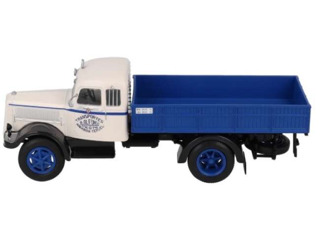 1940 Benne Fiat 634 N2, white/blue 1:43 Magazine Model Model (MAG043TRUCKCB97) – ETA. February/March 2027