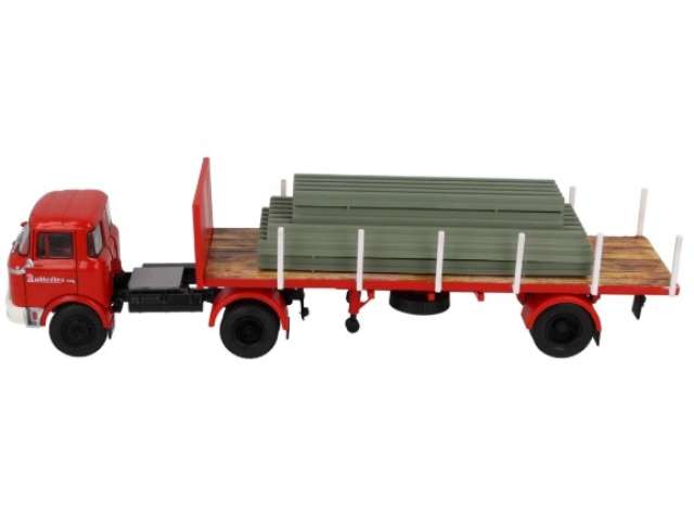 Barreiros Condor, red/green 1:43 Magazine Model Model (MAG043TRUCKCB100) – ETA. February/March 2027