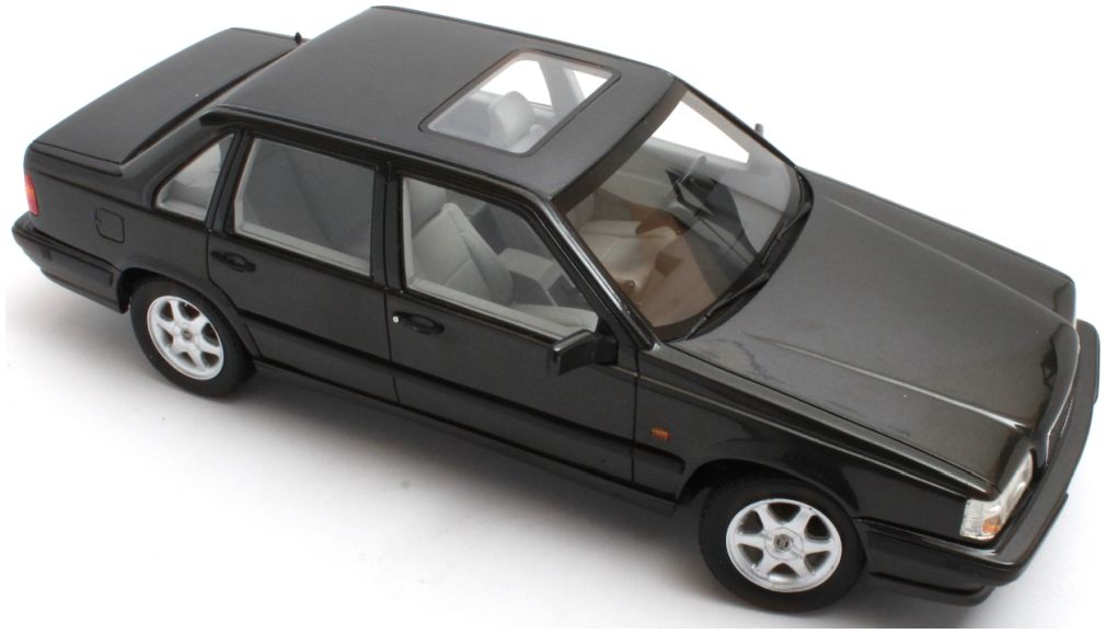 Available To Order – Volvo 850 GLT Dark Grey Metallic 1991-1994 1:18 (CUL CML171-2)