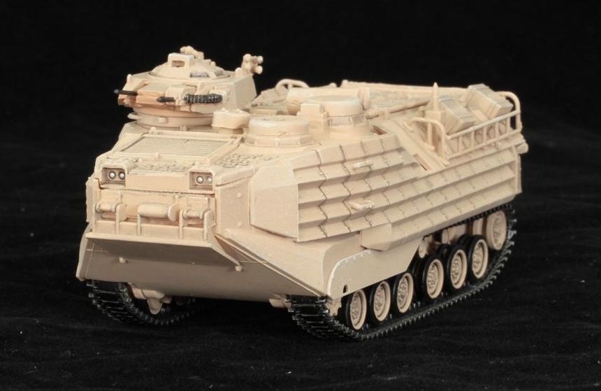 AAVP 7A1 w/Enhanced Applique Armor (Desert Yellow) 1:72 – diecast model (view 4)