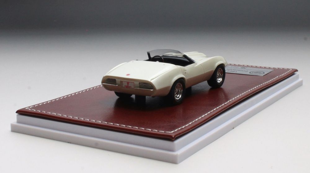 Available to Order – Pontiac Banshee Prototype XP-833 Silver 1964 Open 1:43 Great Iconic Models Model (GIM 009A)