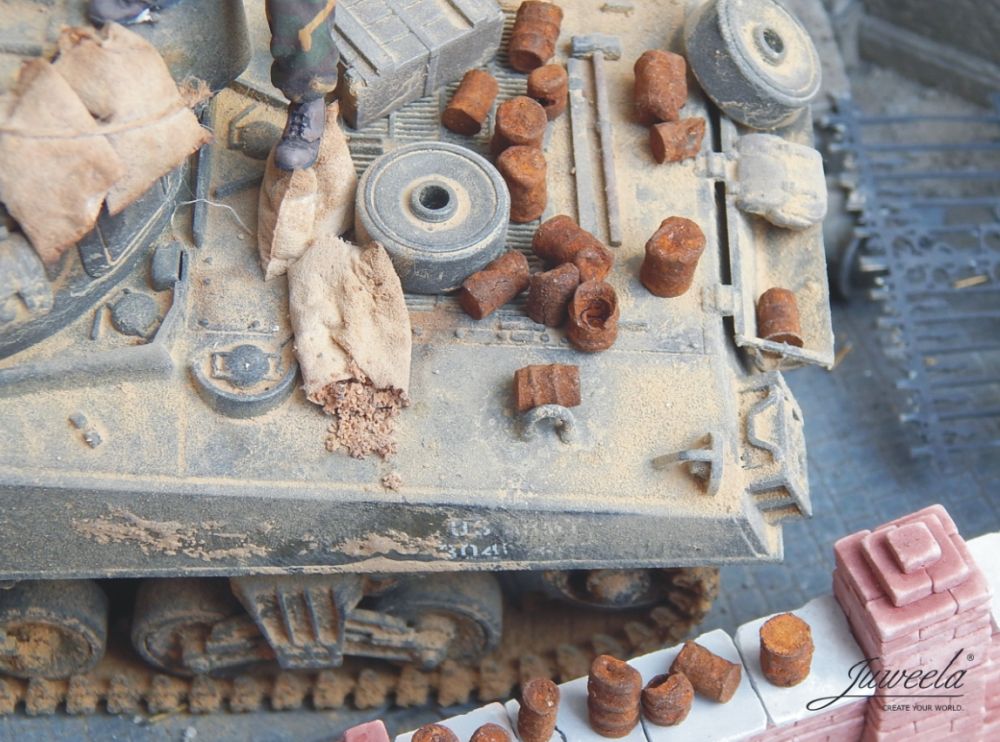 Available to Order – Old Cans Round, Rusty - 20g 1:35 (JUW 23398)