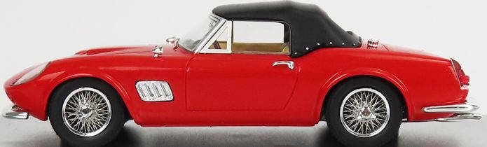 Ferrari Modena 250GT California Spider Red Top Up 1961 1:43 – diecast model (view 3)