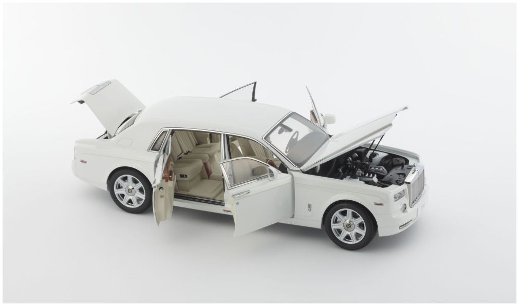 Available to Order – Rolls-Royce Phantom EWB 2012 English White 1:18 (KYO 08841EW2)