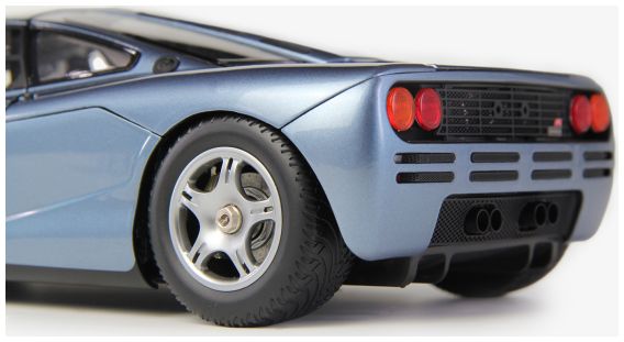 Available to Order – McLaren F1 Blue 1:18 (LCD 18014B)