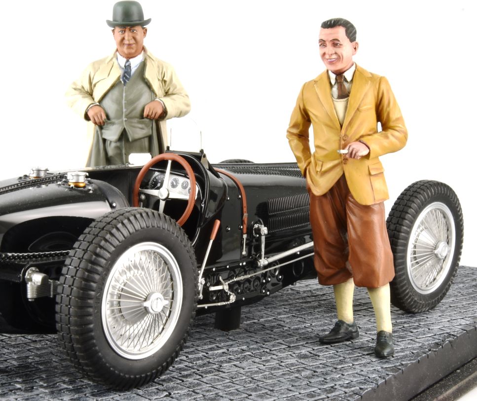 Jean Bugatti Figure 1:18 – diecast model (view 2)