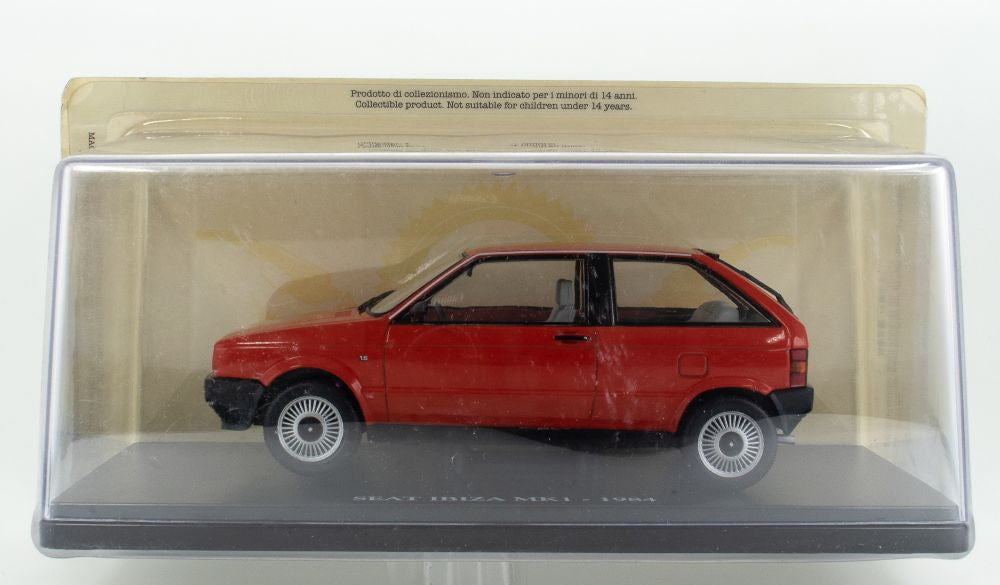 Seat Ibiza MK1 1984 Red 1:24 European Vintage Cars - Cased 1:24 – diecast model (view 4)
