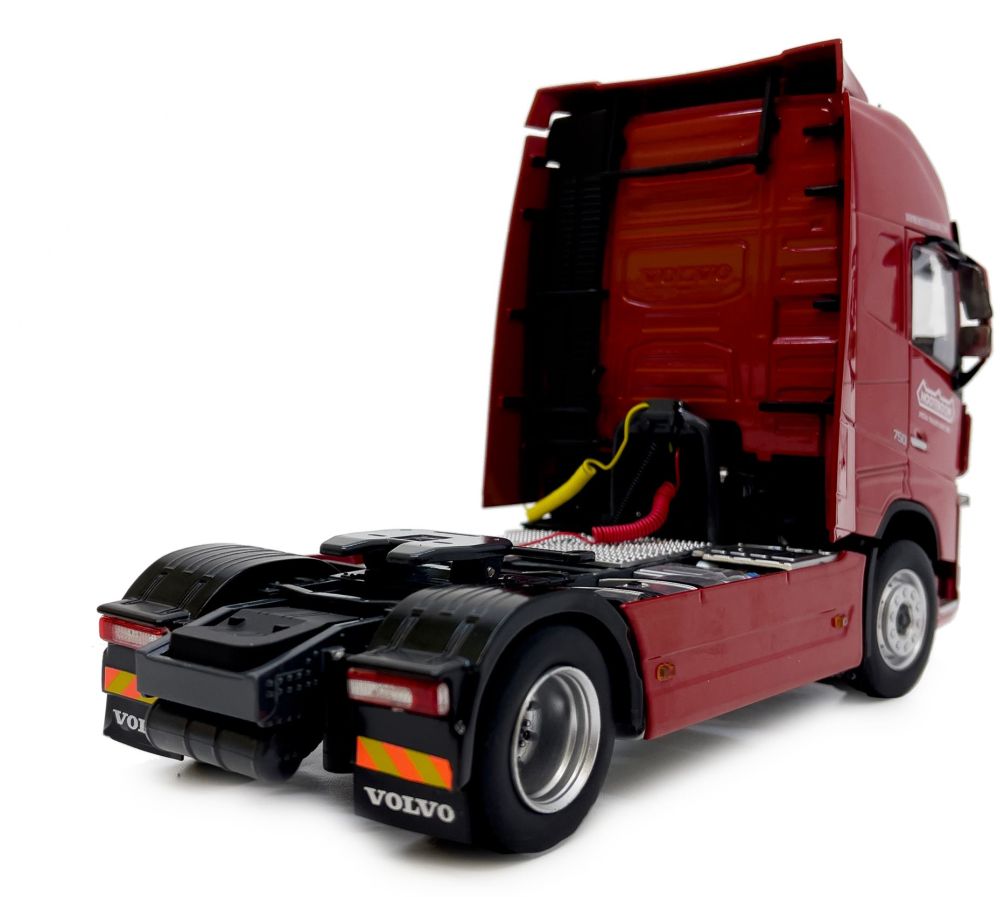 Available to Order – Volvo FH16 Nooteboom 4x2 1:32 (MAR 1810-03-01)