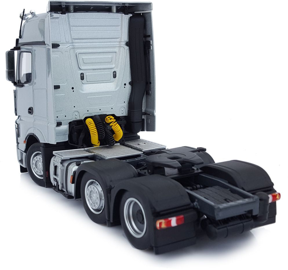 Available to Order – Mercedes Benz Actros Bigspace 6x2 Silver 1:32 (MAR 1910-03)