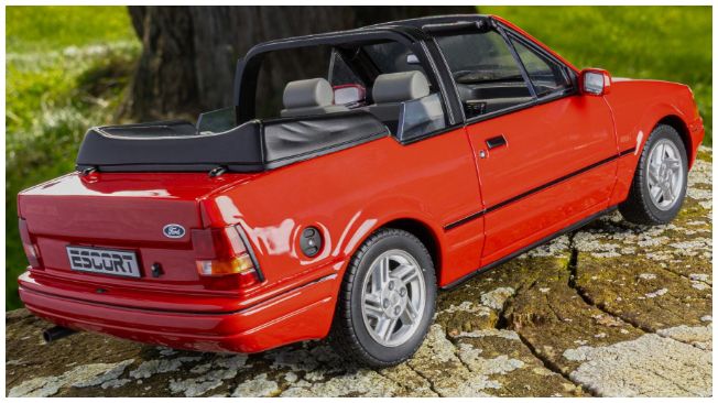 Available To Order – Ford Escort MK4 XR3I Cabriolet Flamenco Red 1986 1:18 (OTT 1254)