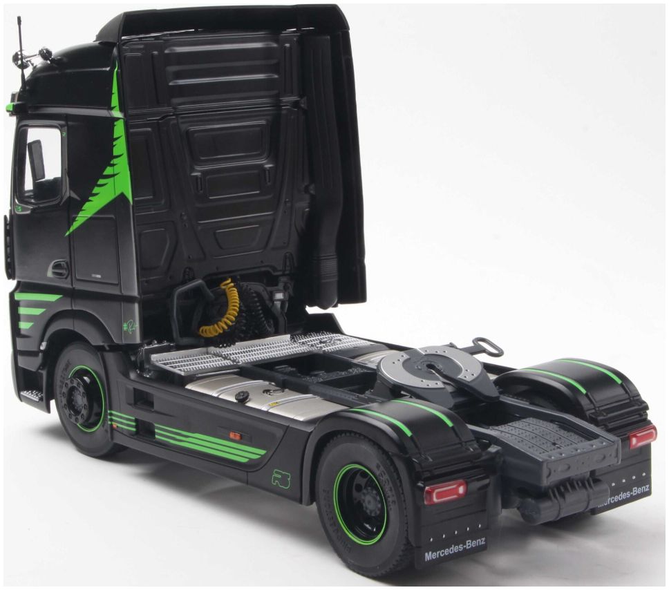 Available to Order – Mercedes Benz Actros R5 Italian Collection Black 2021 1:24 (SOL 2400204)