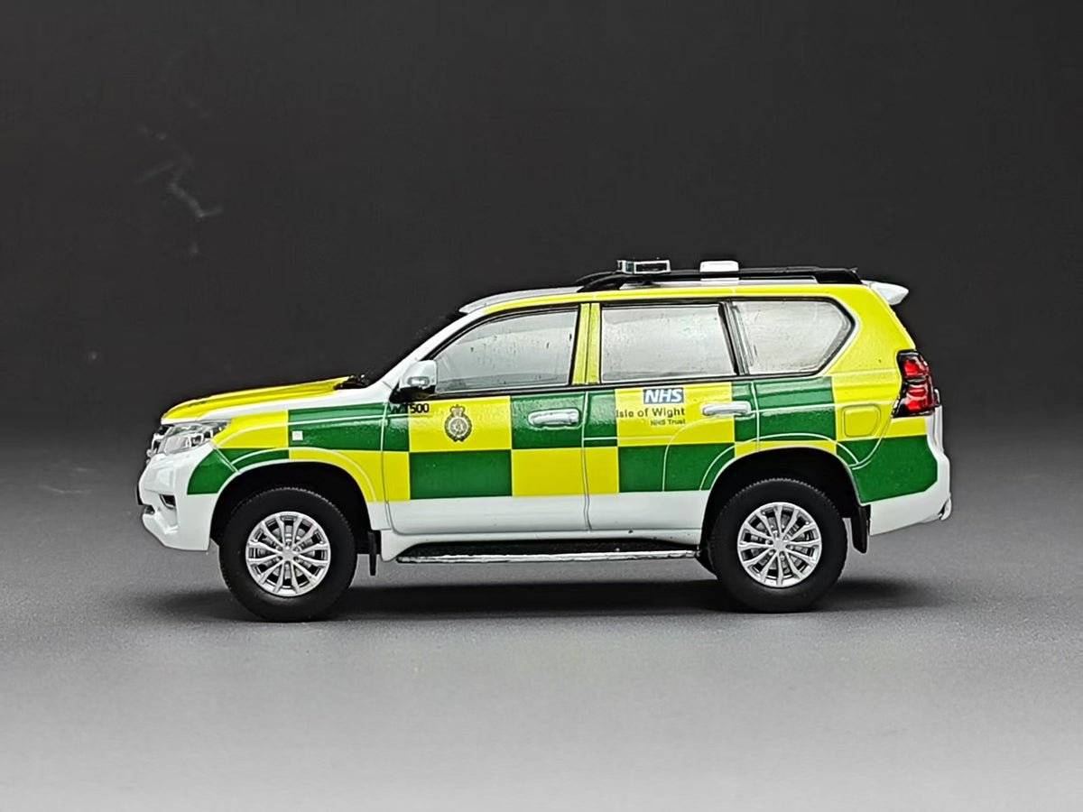 Toyota Land Cruiser Prado 2018 UK Isle of White Ambulance Service (Ltd Ed. 399pcs) 1:43 – diecast model (view 6)