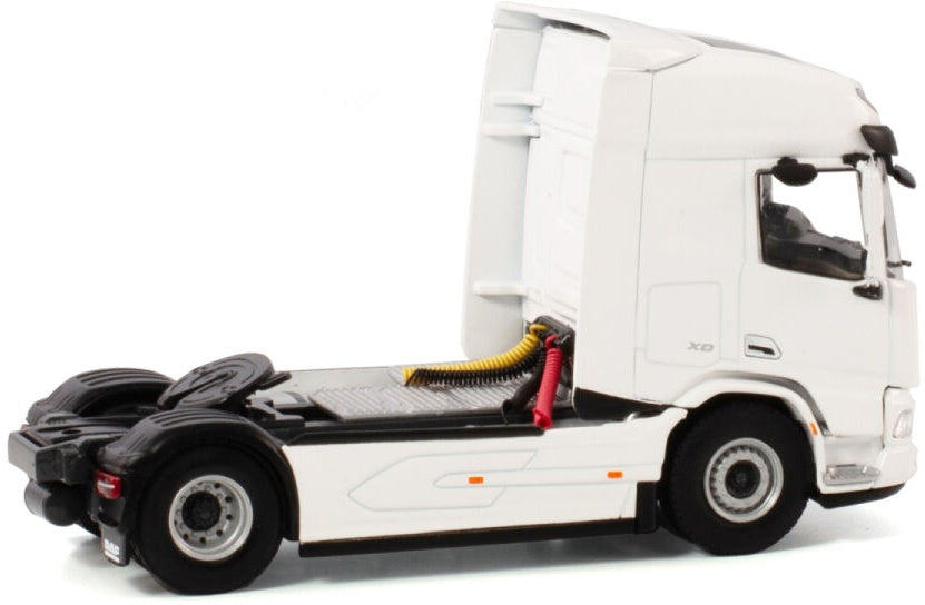 DAF XD 4x2 White Line 1:50 – diecast model (view 2)