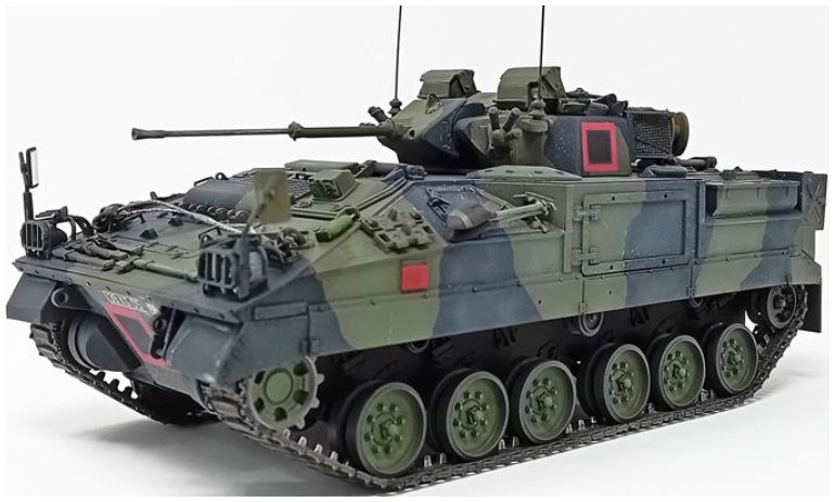 British Army Warrior Armoured Infantry Fighting Vehicle 1:35 Adventures In Plastic Model