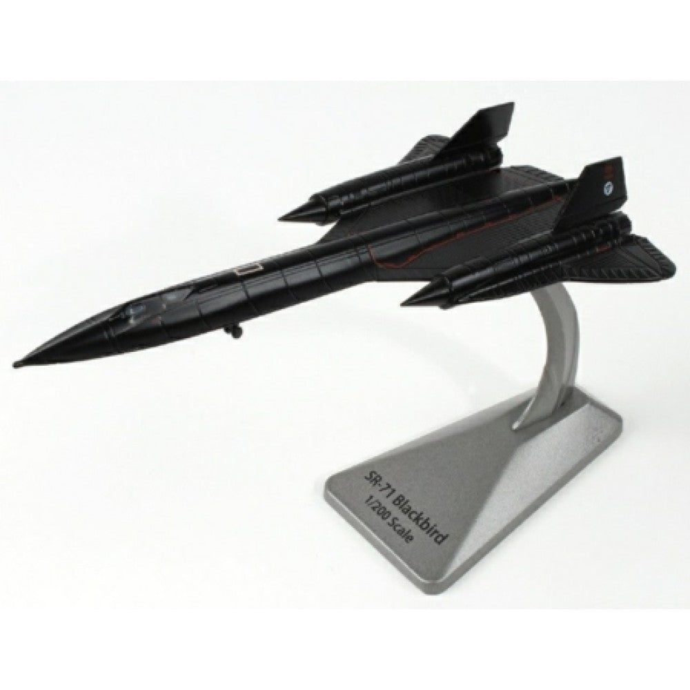 Available to Order – SR71 Blackbird Reconnaissance Aircraft 1:200 Af1 Models Model (AF1-0137)