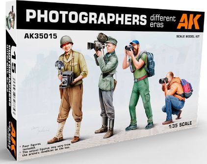 Available To Order – Photographers 1:35 AK Interactive Model (AKI 35015)