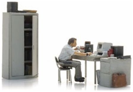 Available to Order – Office Interior w/Figure Ready 1:87 (ATT 387682)
