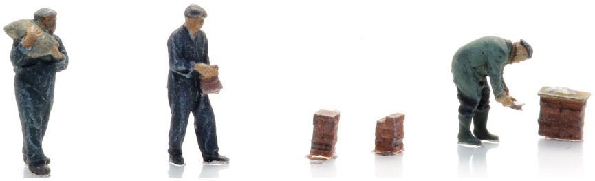 Available To Order – Bricklayers 1930s - 1990s (2x) Ready-Made Figures 1:220 Artitec Model (ATT 5220001)