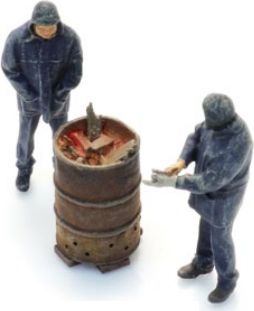Available To Order – Trackworkers w/Burning Barrel 1:87 Artitec Model (ATT 5870048)
