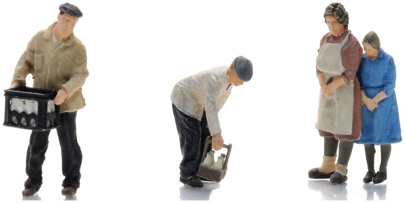 Available To Order – Milkmen w/Customers 1970-90 (3x) Ready-Made Figures 1:87 Artitec Model (ATT 5870050)