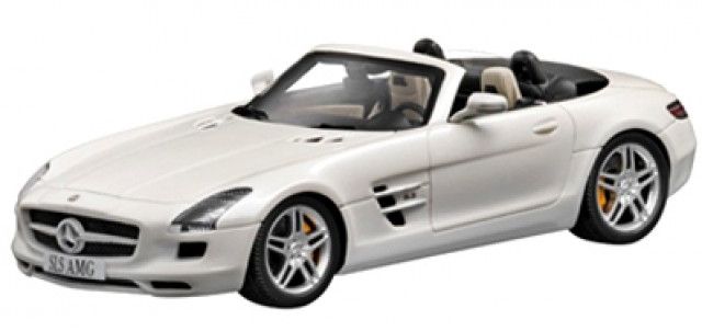 Available To Order – Mercedes SLs AMG Roadster - White 1:43 Bburago Model (BUR 30241W)