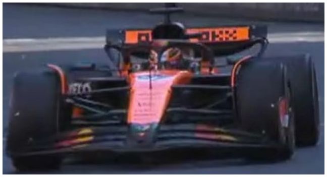 Available To Order – McLaren F1 MCL39 #81 Monaco GP 2025 Oscar Piastri w/Driver and Case 1:43 Bburago Model (BUR 38249-MONACO-81)