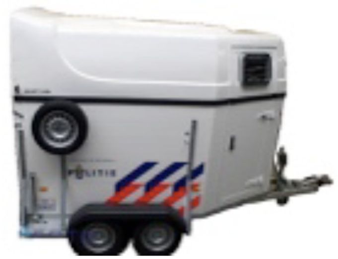 Horse Box/Trailer Dutch Police Version 1:43 – diecast model