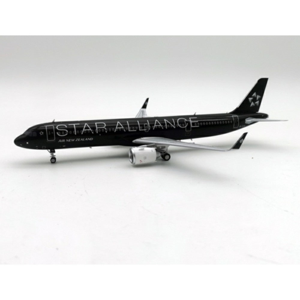 157 1:200 AIR NEW ZEALAND A321NEO ZK-OYB WITH STAND