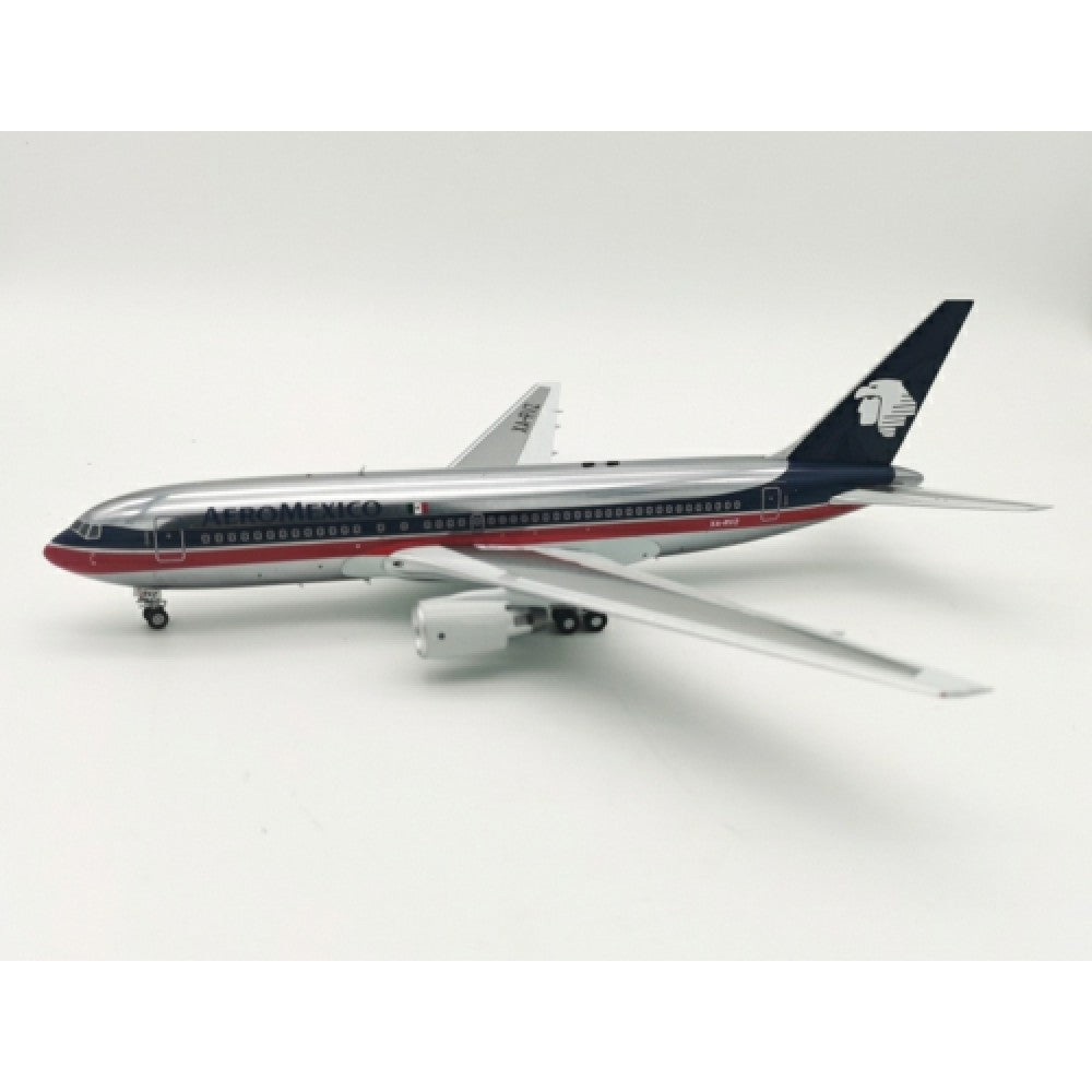 Inflight 200 1:200 AEROMEXICO BOEING 767-200 XA-RVZ POLISHED WITH STAND