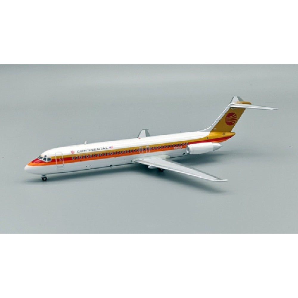 Inflight 200 1:200 CONTINENTAL AIRLINES MCDONNELL DOUGLAS DC-9-32 N3510T WITH STAND