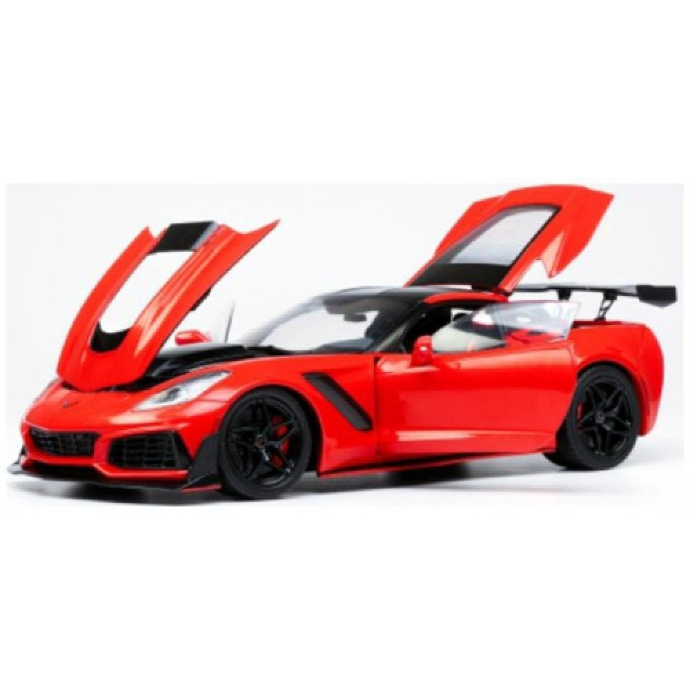 PRE ORDER STOCKS DUE DECEMBER 2025 / JANUARY 2026 1:18 IXO IX18RDC243-FO CHEVROLET CORVETTE C7 ZR1 RED 2019