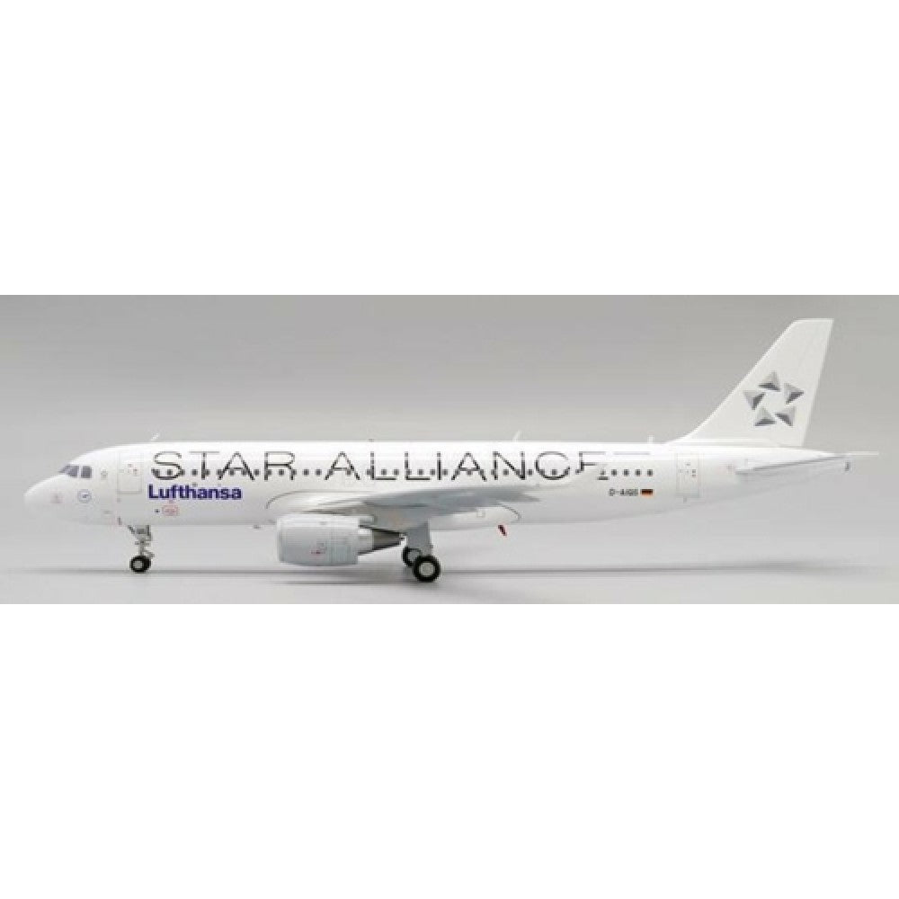 Available to Order – Lufthansa Airbus A320 Star Alliance Reg: D-AIQS with Stand 1:200 Jc Wings Model (JCEW2320013)